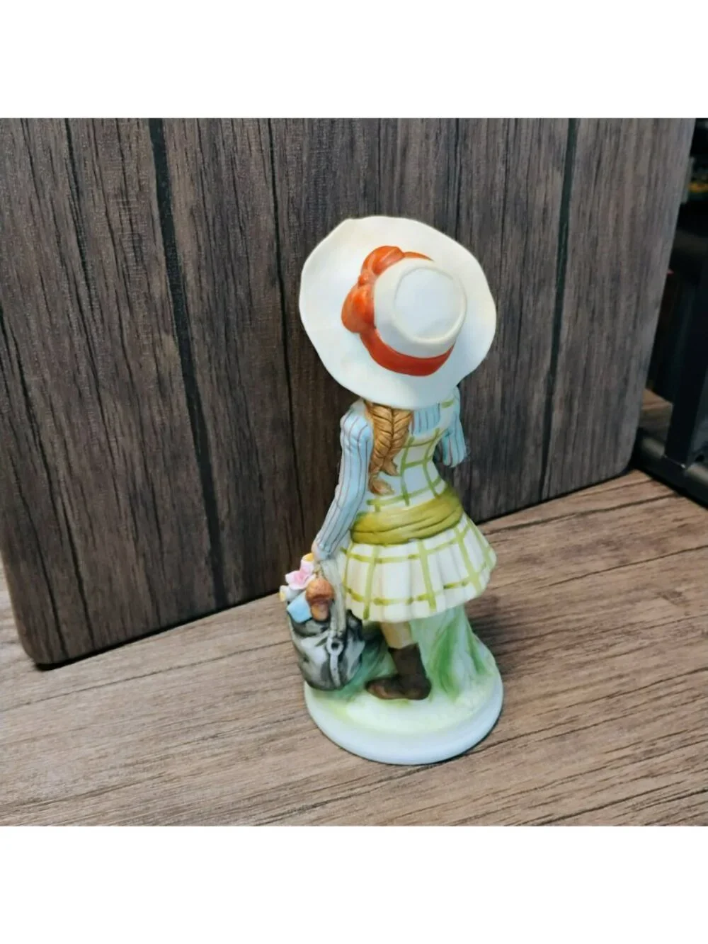 Vintage 1970s Holly Hobbie Figurine, 1973 School Girl with Straw Hat, Porcelain